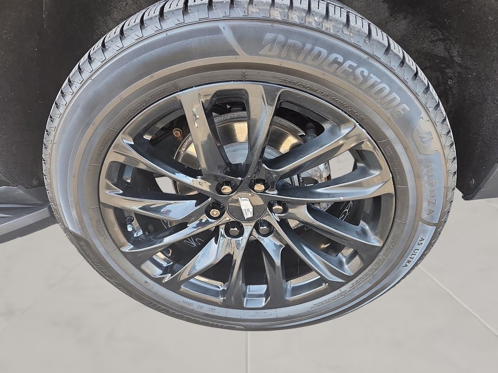 2021 Cadillac ESCALADE in Quebec, Quebec - 7 - w1024h768px