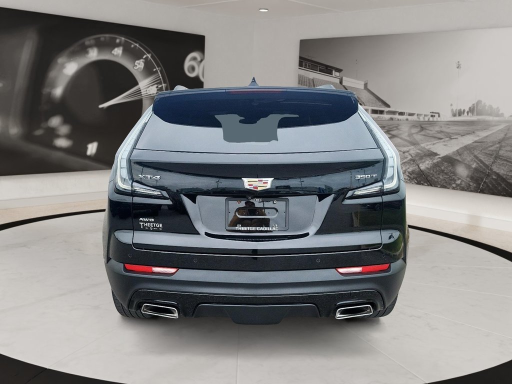 2020 Cadillac XT4 in Quebec, Quebec - 3 - w1024h768px