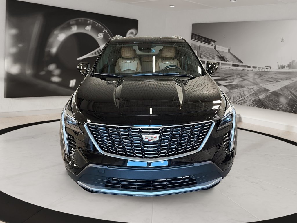 2023 Cadillac XT4 in Quebec, Quebec - 2 - w1024h768px