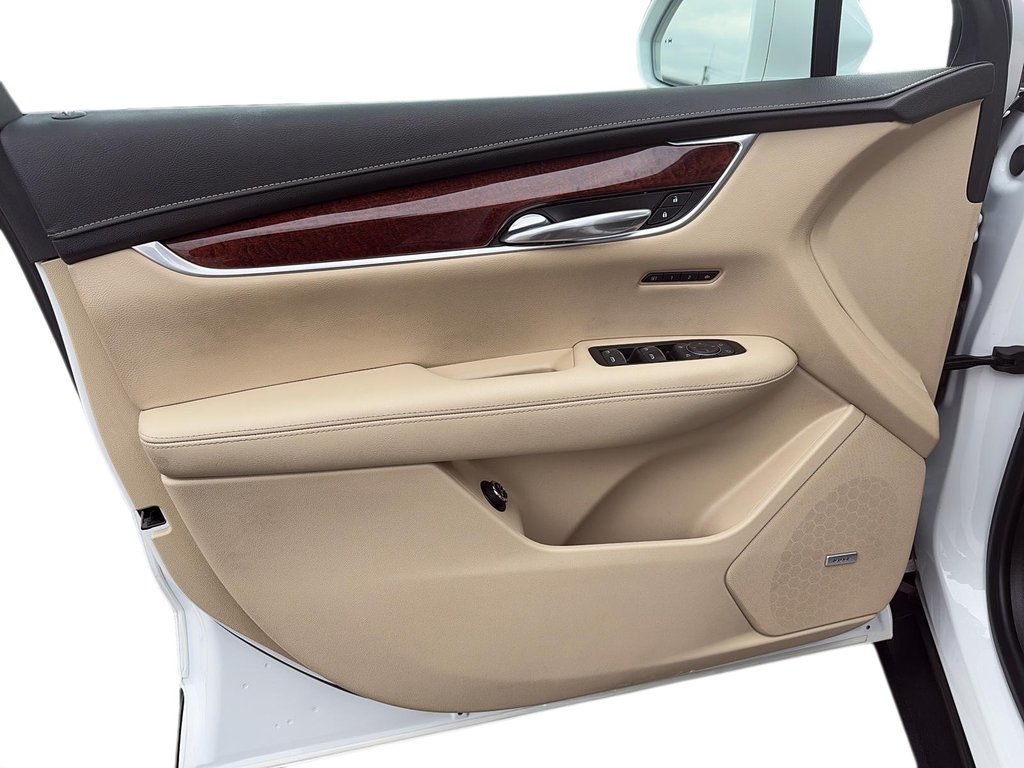 2018 Cadillac XT5 CROSSOVER in Quebec, Quebec - 10 - w1024h768px
