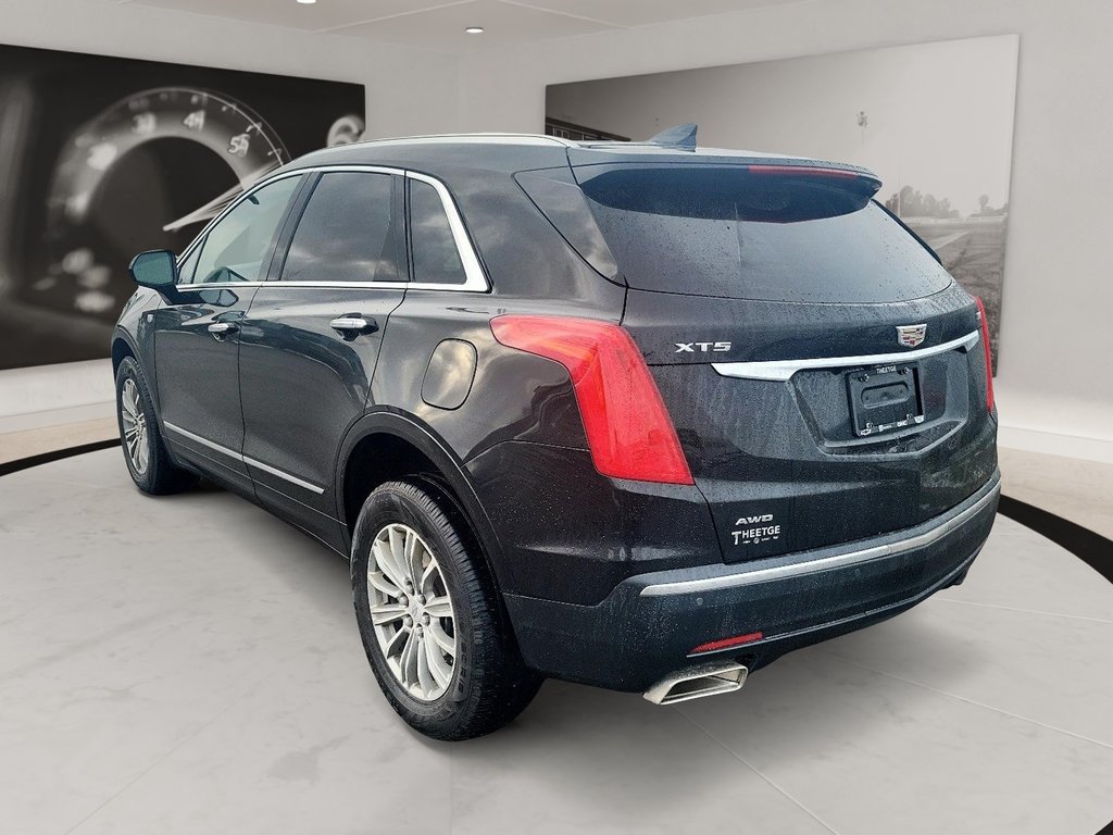 2017 Cadillac XT5 in Quebec, Quebec - 4 - w1024h768px