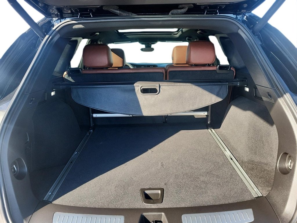 2021 Cadillac XT5 in Quebec, Quebec - 6 - w1024h768px