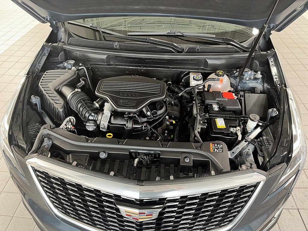 2021 Cadillac XT5 in Quebec, Quebec - 8 - w1024h768px