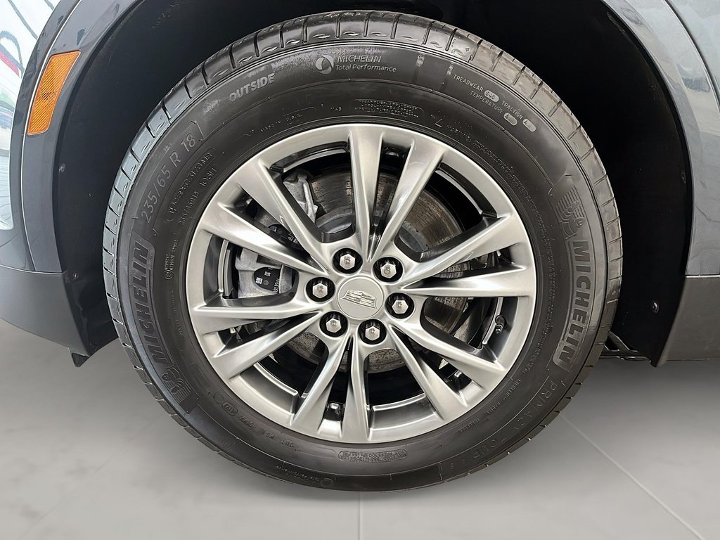 2021 Cadillac XT5 in Quebec, Quebec - 7 - w1024h768px