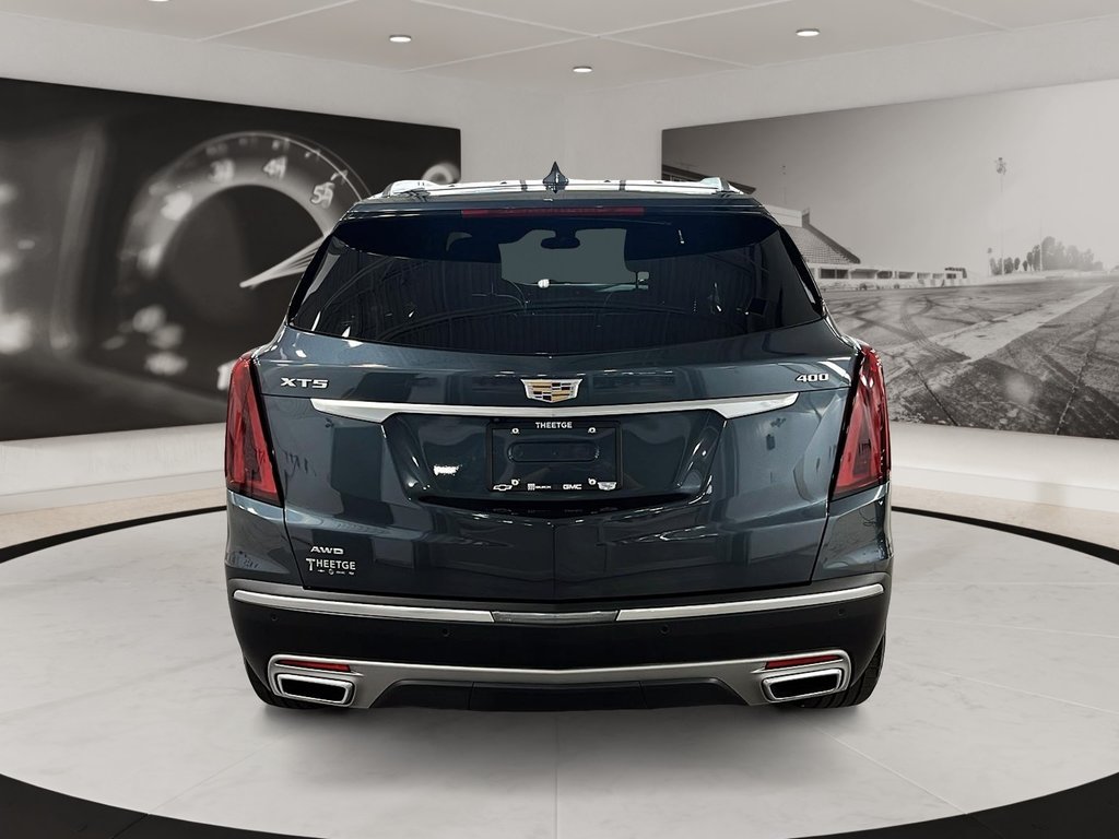 2021 Cadillac XT5 in Quebec, Quebec - 3 - w1024h768px