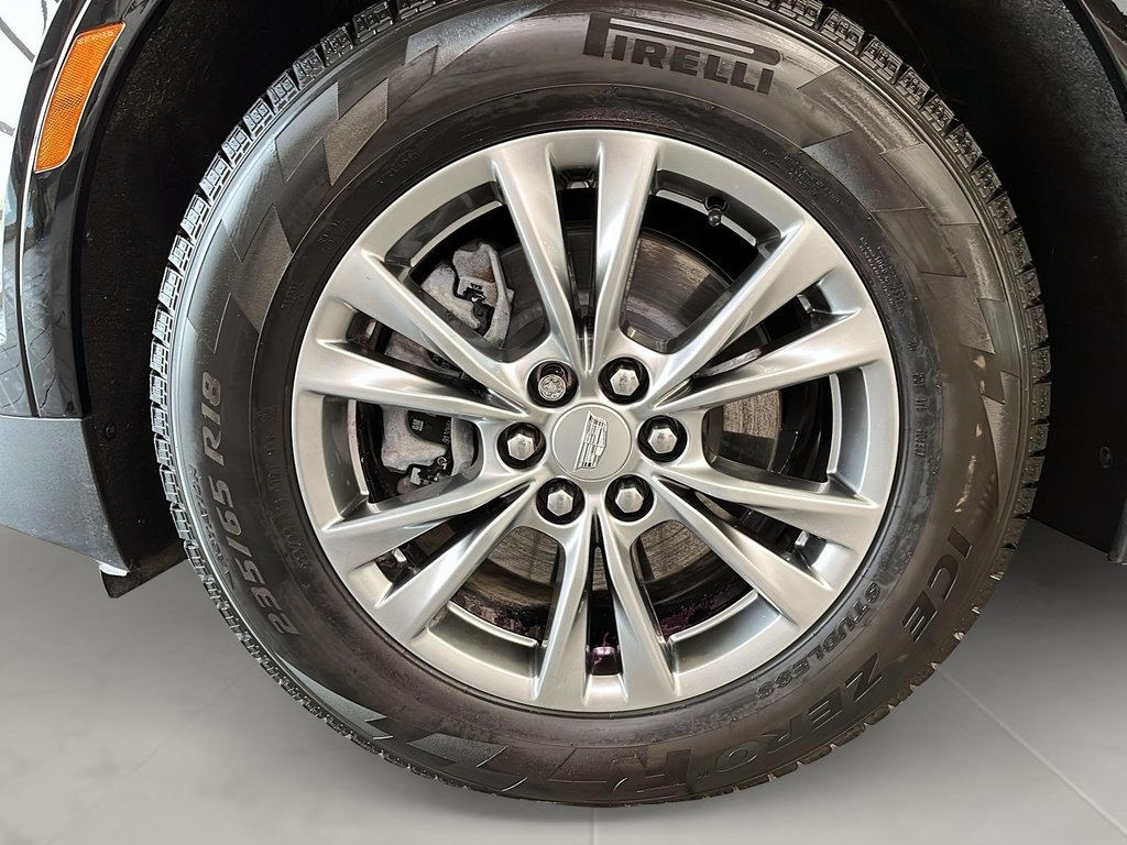 2021 Cadillac XT5 in Quebec, Quebec - 7 - w1024h768px