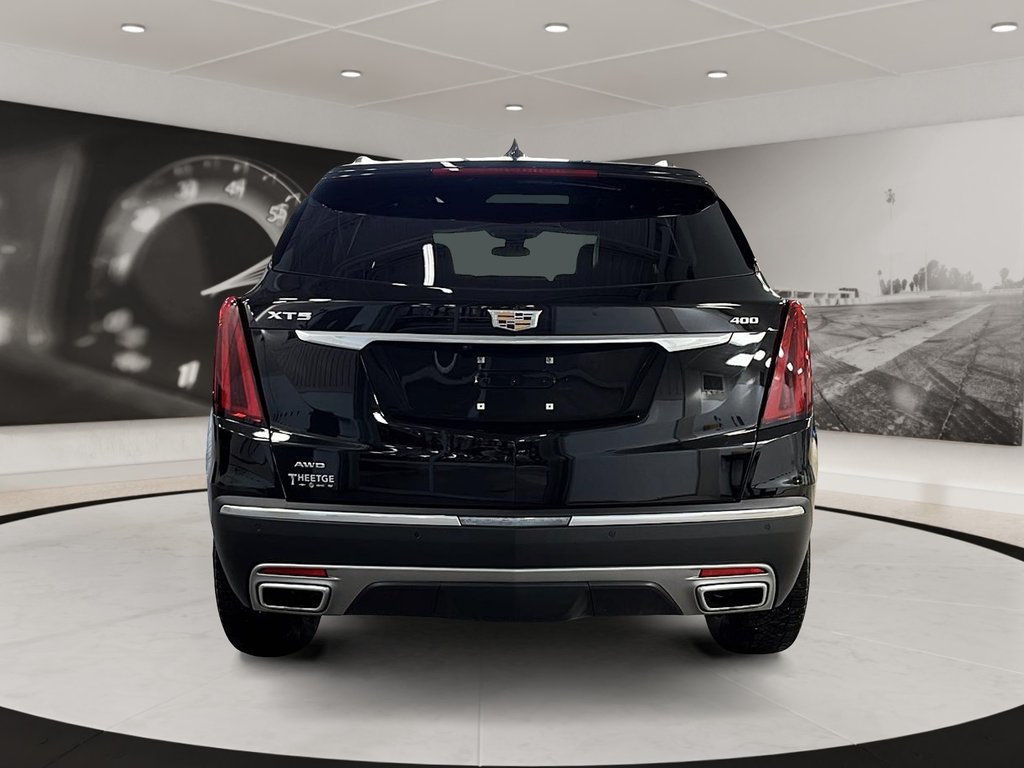 2021 Cadillac XT5 in Quebec, Quebec - 3 - w1024h768px