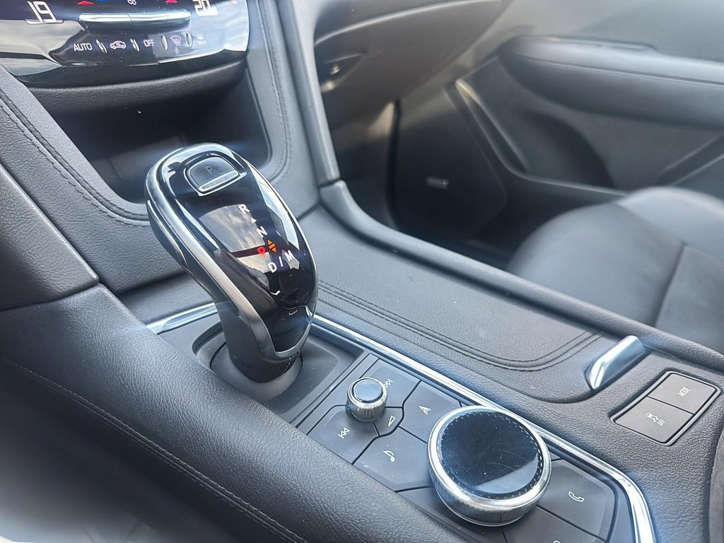 Cadillac XT5  2022 à Québec, Québec - 12 - w1024h768px