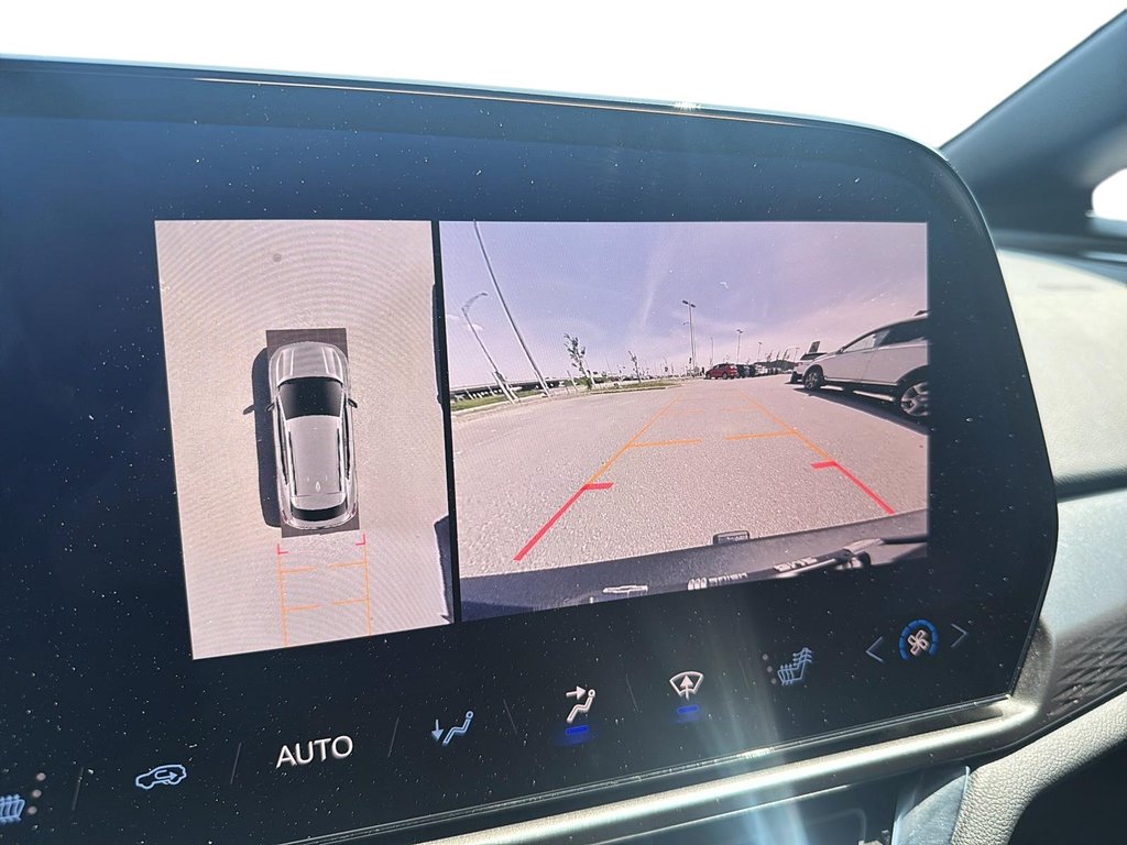 Chevrolet Equinox EV  2025 à Québec, Québec - 14 - w1024h768px