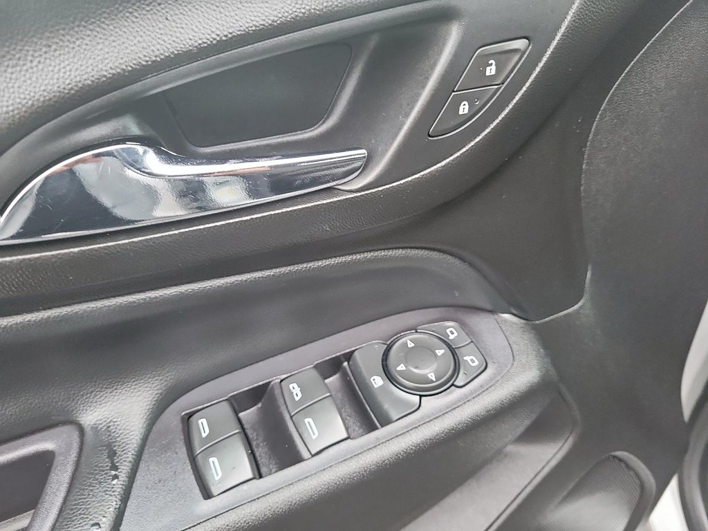 2018 Chevrolet Equinox in Quebec, Quebec - 11 - w1024h768px