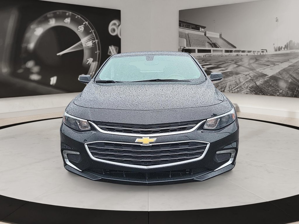 2017 Chevrolet Malibu in Quebec, Quebec - 2 - w1024h768px