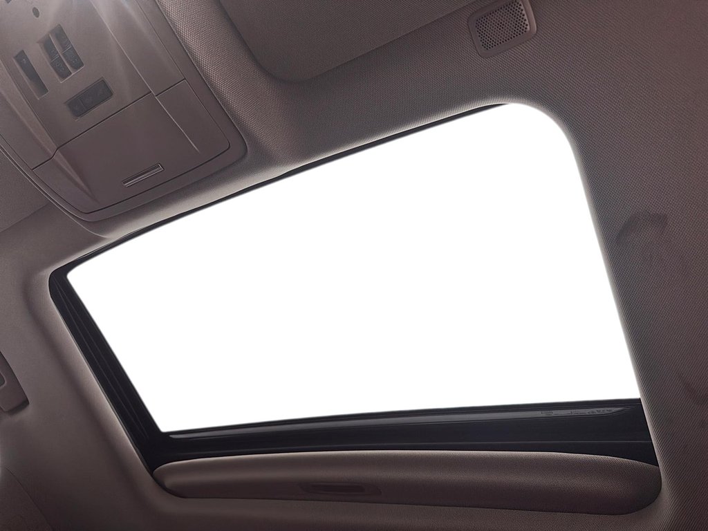 Chevrolet SILVERADO 1500  2015 à Québec, Québec - 21 - w1024h768px