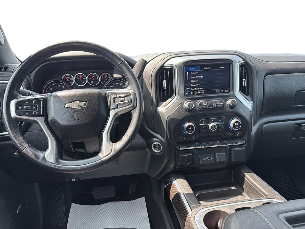 Chevrolet Silverado 1500  2021 à Québec, Québec - 9 - w1024h768px