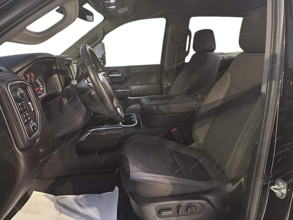 Chevrolet SILVERADO 1500  2021 à Québec, Québec - 7 - w1024h768px