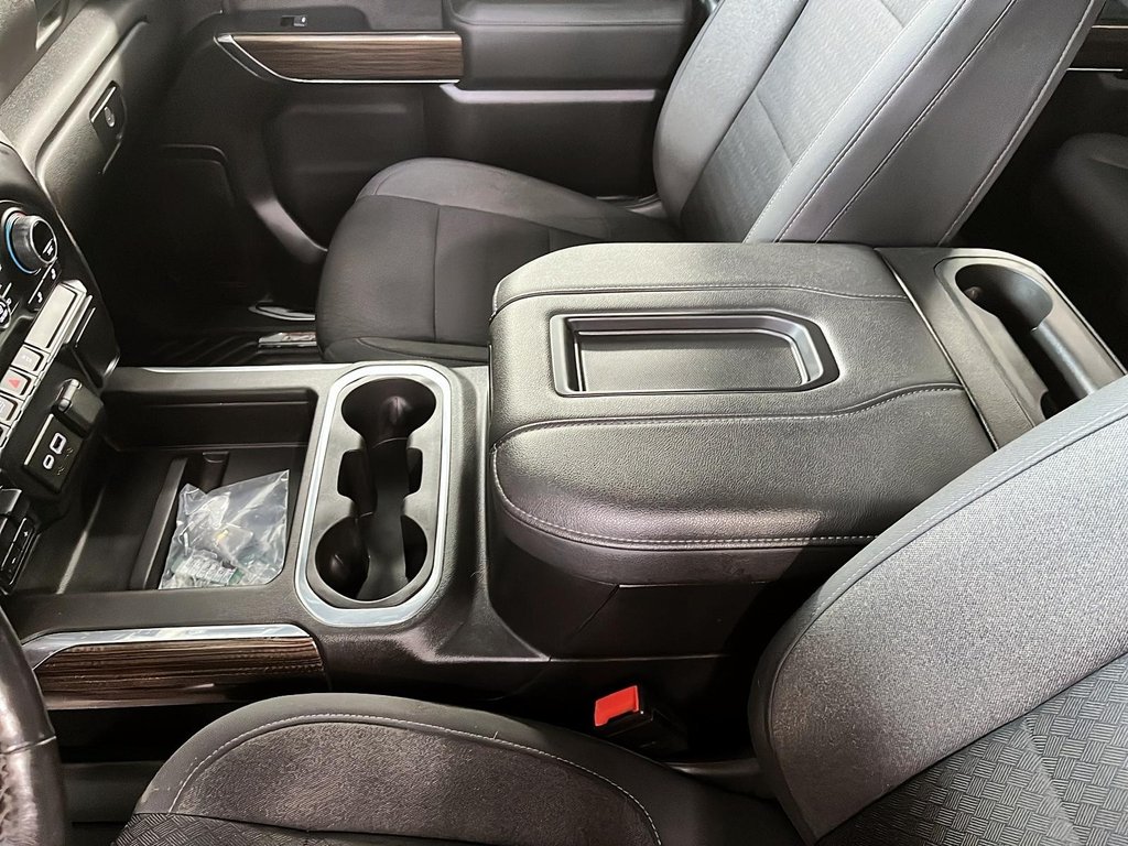 Chevrolet SILVERADO 1500  2021 à Québec, Québec - 10 - w1024h768px