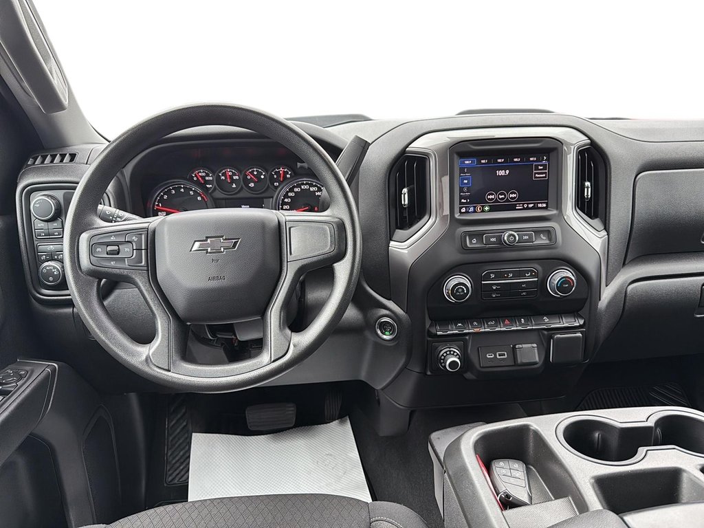 2022 Chevrolet Silverado 1500 in Quebec, Quebec - 9 - w1024h768px