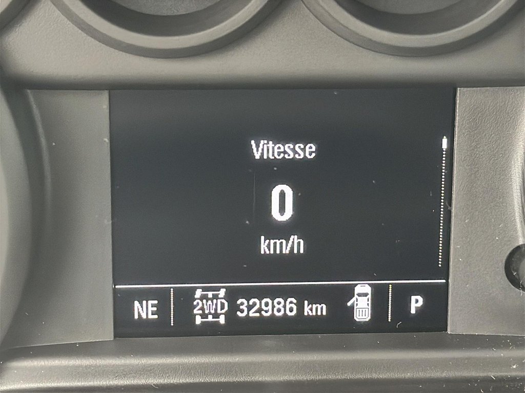 2022 Chevrolet Silverado 1500 in Quebec, Quebec - 11 - w1024h768px