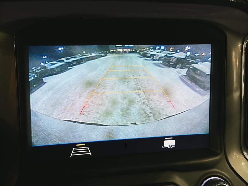 Chevrolet Silverado 1500  2022 à Québec, Québec - 12 - w1024h768px