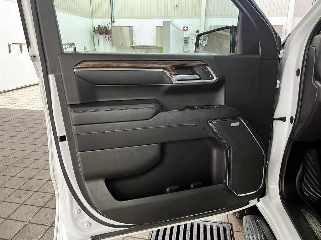 Chevrolet Silverado 1500  2023 à Québec, Québec - 11 - w1024h768px