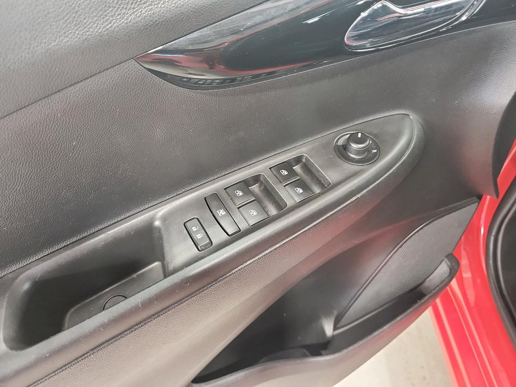 2017 Chevrolet Spark in Quebec, Quebec - 10 - w1024h768px