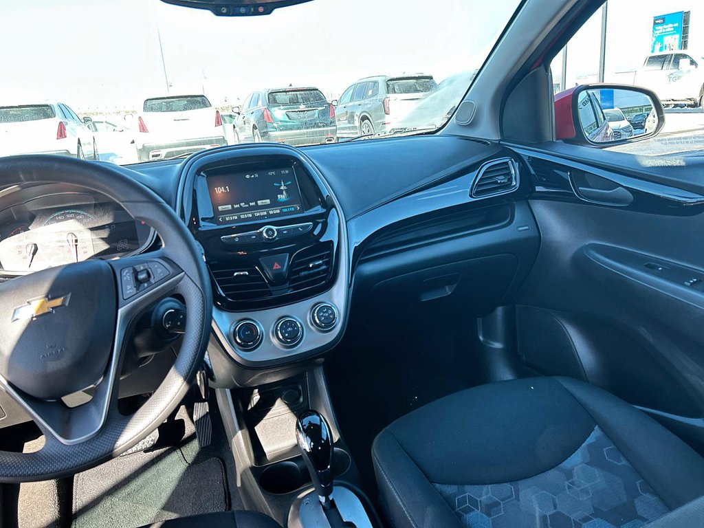 Chevrolet Spark  2018 à Québec, Québec - 7 - w1024h768px