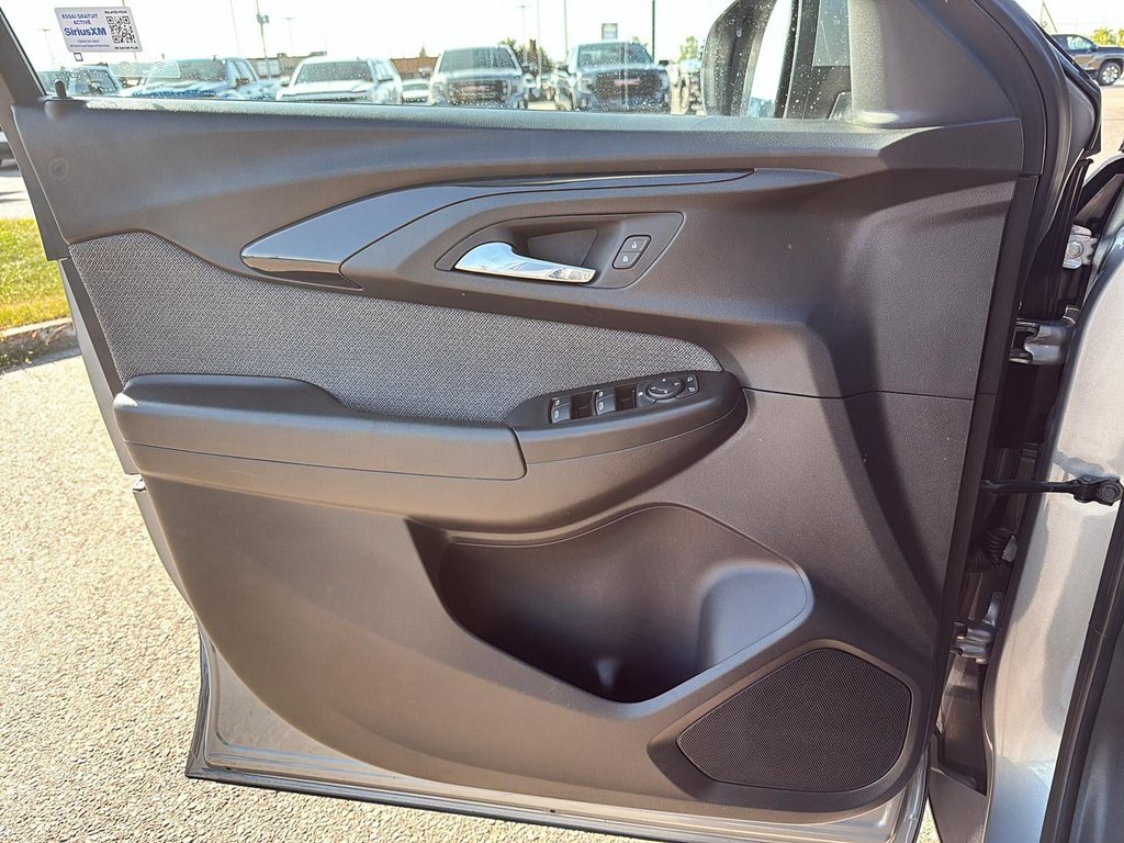 2023 Chevrolet Trailblazer in Quebec, Quebec - 10 - w1024h768px
