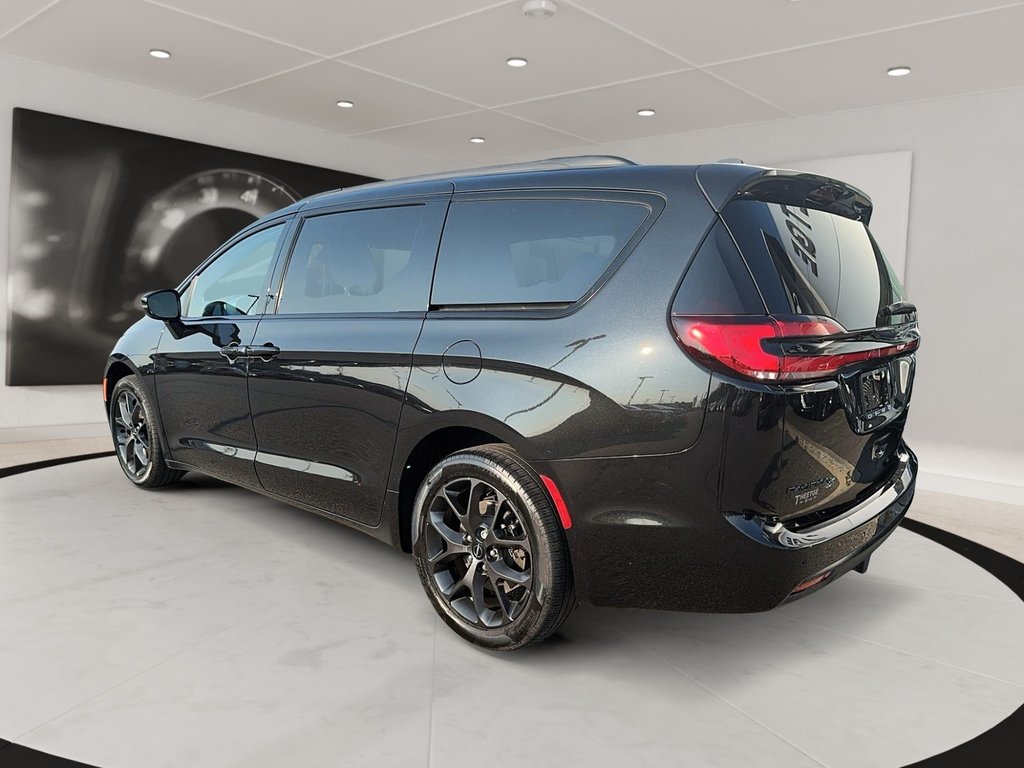 2022 Chrysler Pacifica in Quebec, Quebec - 4 - w1024h768px