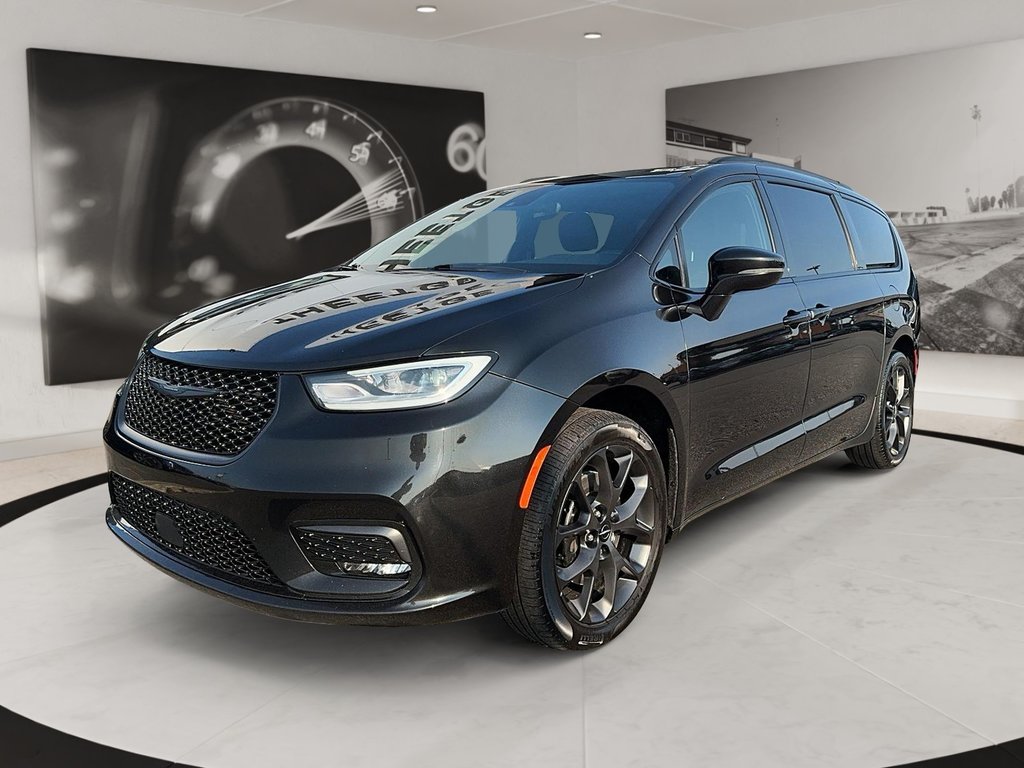 2022 Chrysler Pacifica in Quebec, Quebec - 1 - w1024h768px