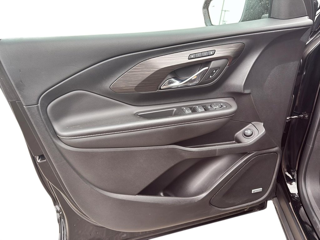 2023 GMC TERRAIN in Quebec, Quebec - 10 - w1024h768px