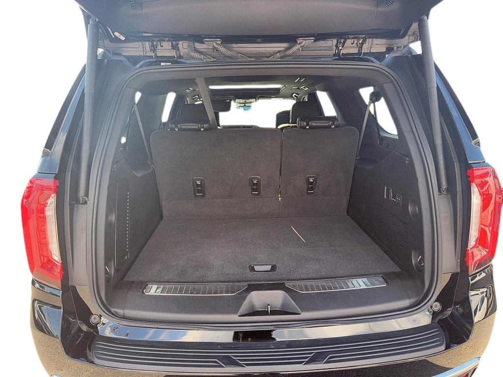 2024 GMC Yukon XL in Quebec, Quebec - 6 - w1024h768px