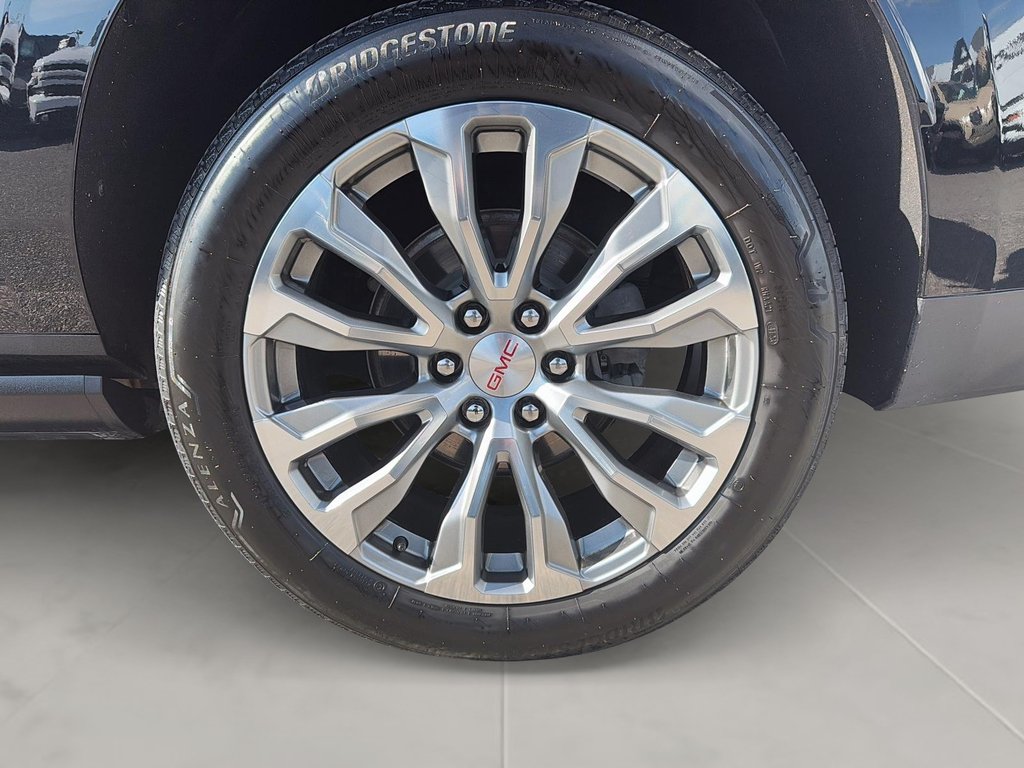 2024 GMC Yukon XL in Quebec, Quebec - 7 - w1024h768px