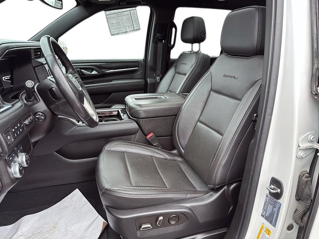 2022 GMC Yukon in Quebec, Quebec - 8 - w1024h768px