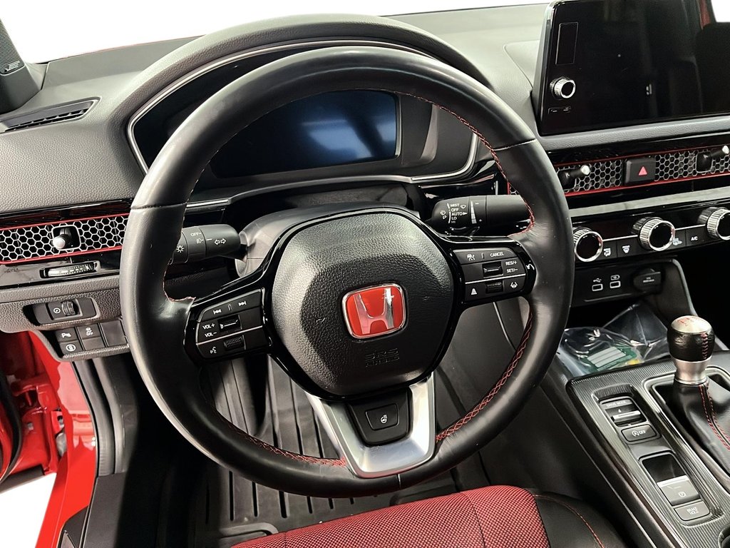2024 Honda Civic SI sedan in Quebec, Quebec - 12 - w1024h768px