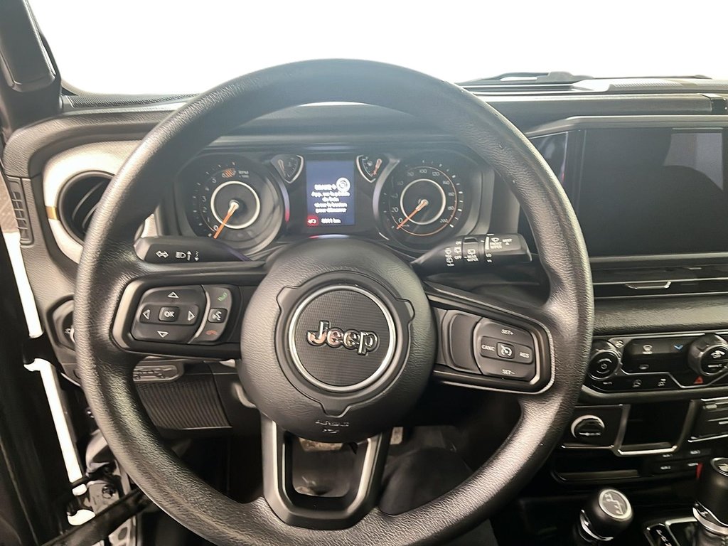 2024 Jeep Wrangler in Quebec, Quebec - 12 - w1024h768px