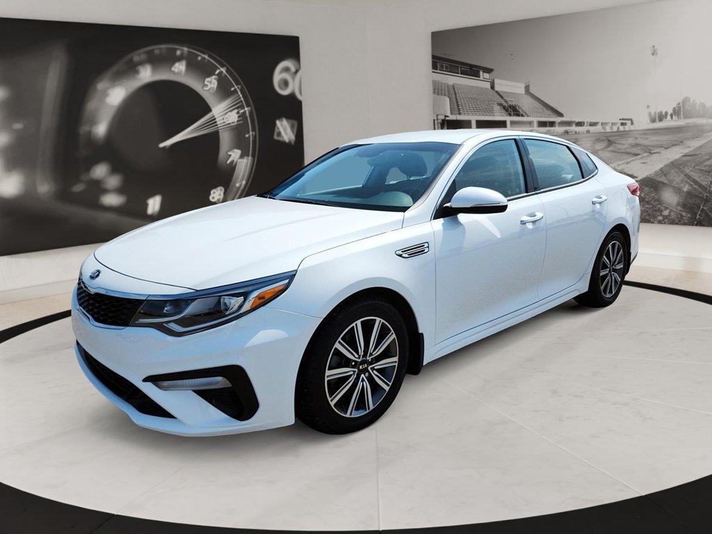 Kia Optima  2020 à Québec, Québec - 1 - w1024h768px