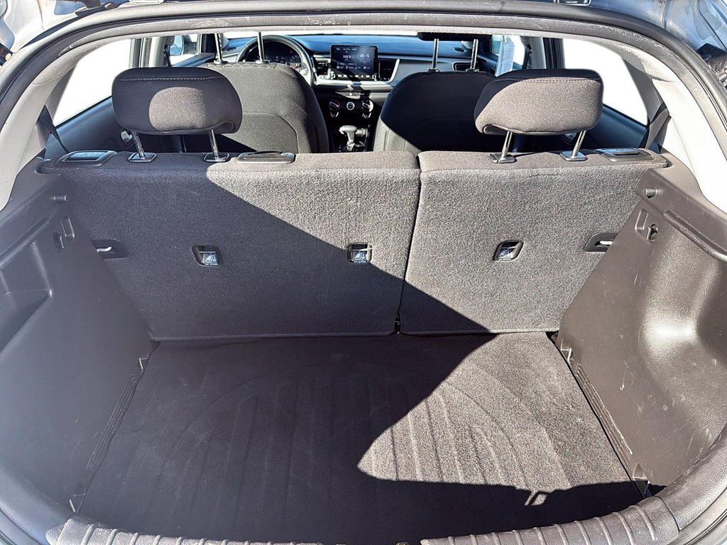 Kia RIO 5-DOOR  2022 à Québec, Québec - 6 - w1024h768px