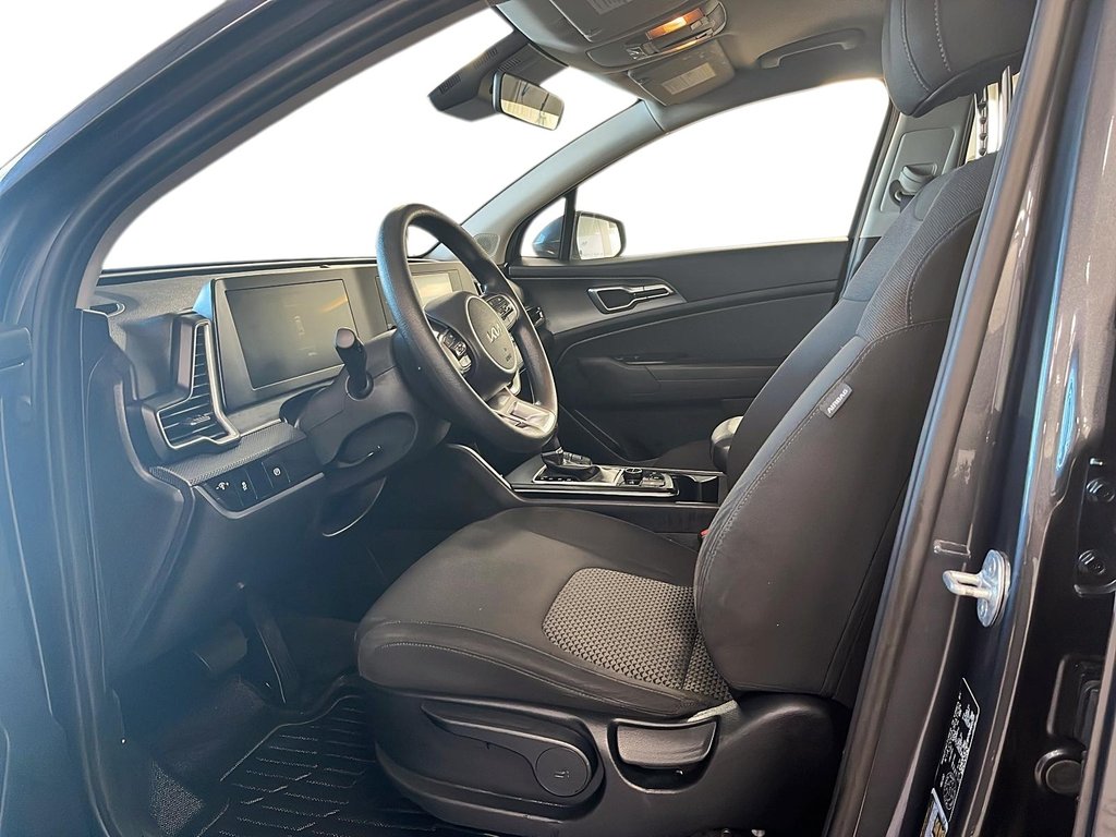 Kia SPORTAGE  2023 à Québec, Québec - 8 - w1024h768px