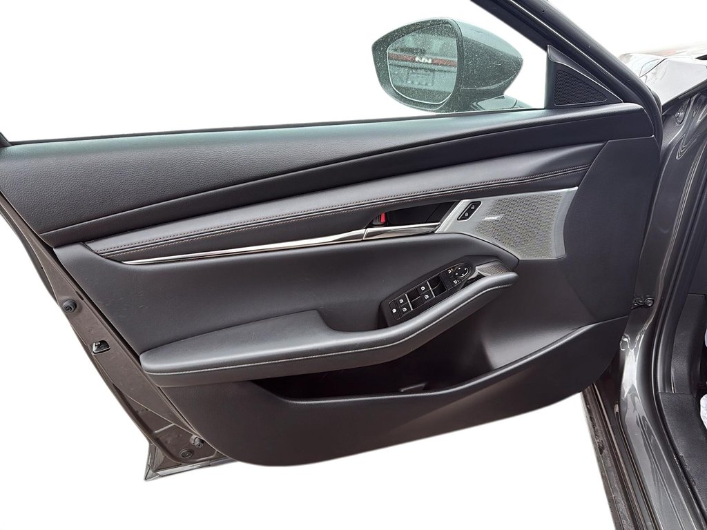 2024 Mazda MAZDA3 SPORT in Quebec, Quebec - 9 - w1024h768px