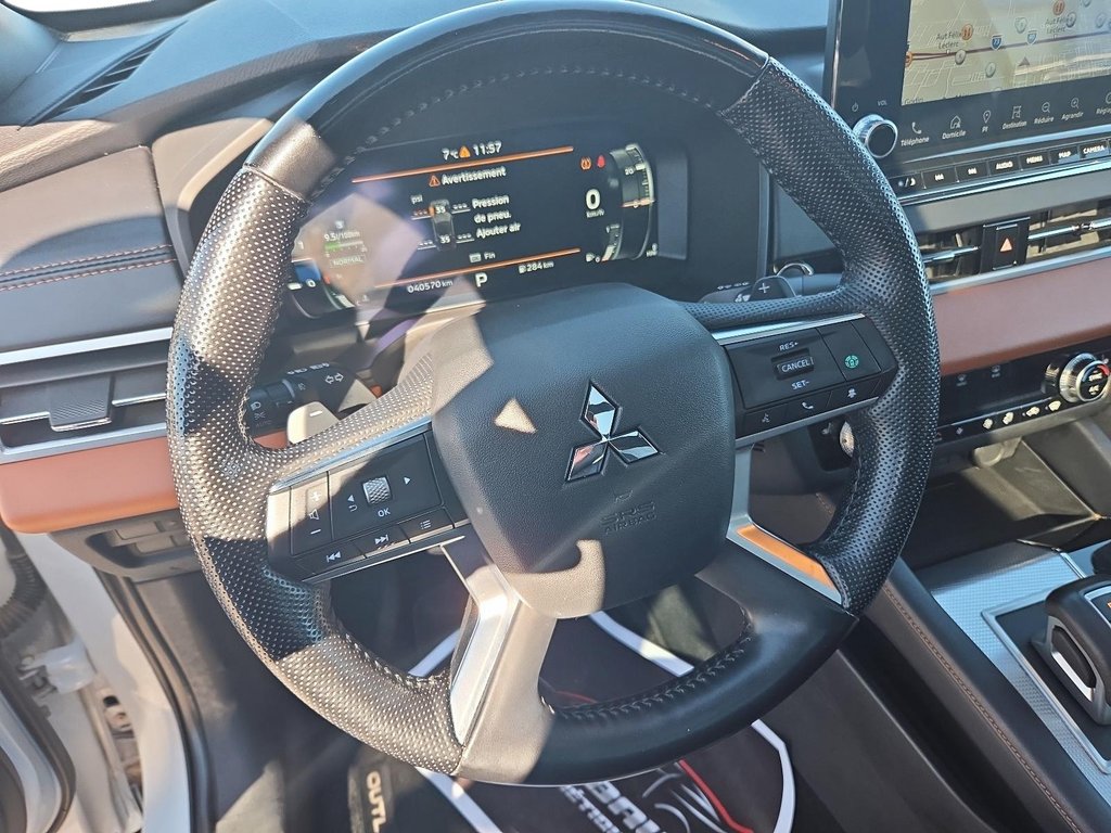 2022 Mitsubishi OUTLANDER in Quebec, Quebec - 11 - w1024h768px