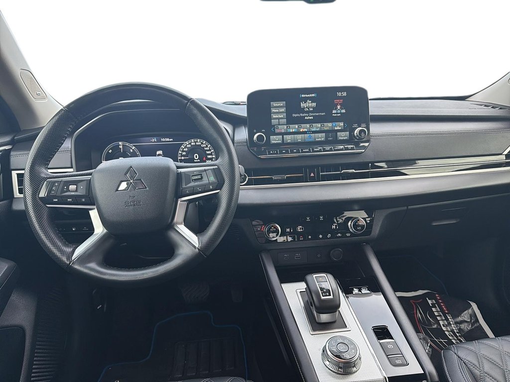 2023 Mitsubishi Outlander in Quebec, Quebec - 9 - w1024h768px
