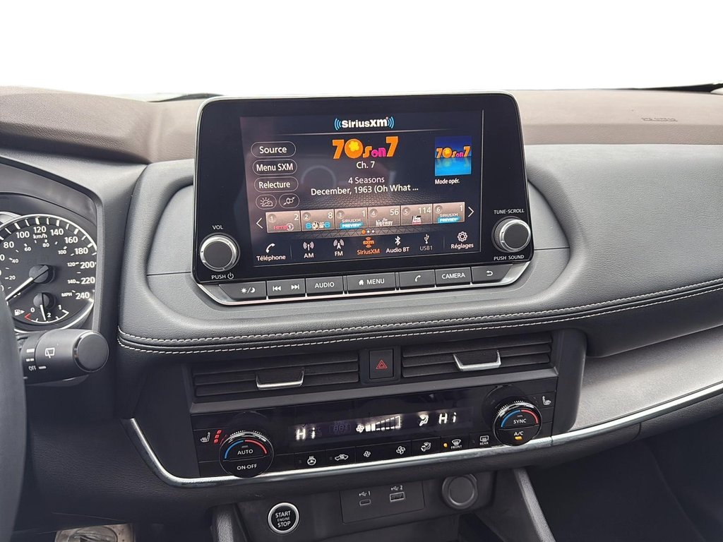 Nissan ROGUE AWD SV  2023 à Québec, Québec - 16 - w1024h768px