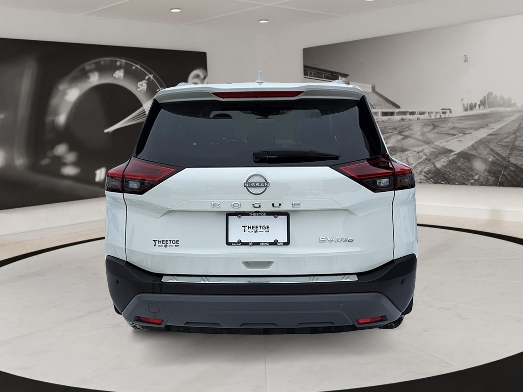 Nissan ROGUE AWD SV  2023 à Québec, Québec - 3 - w1024h768px