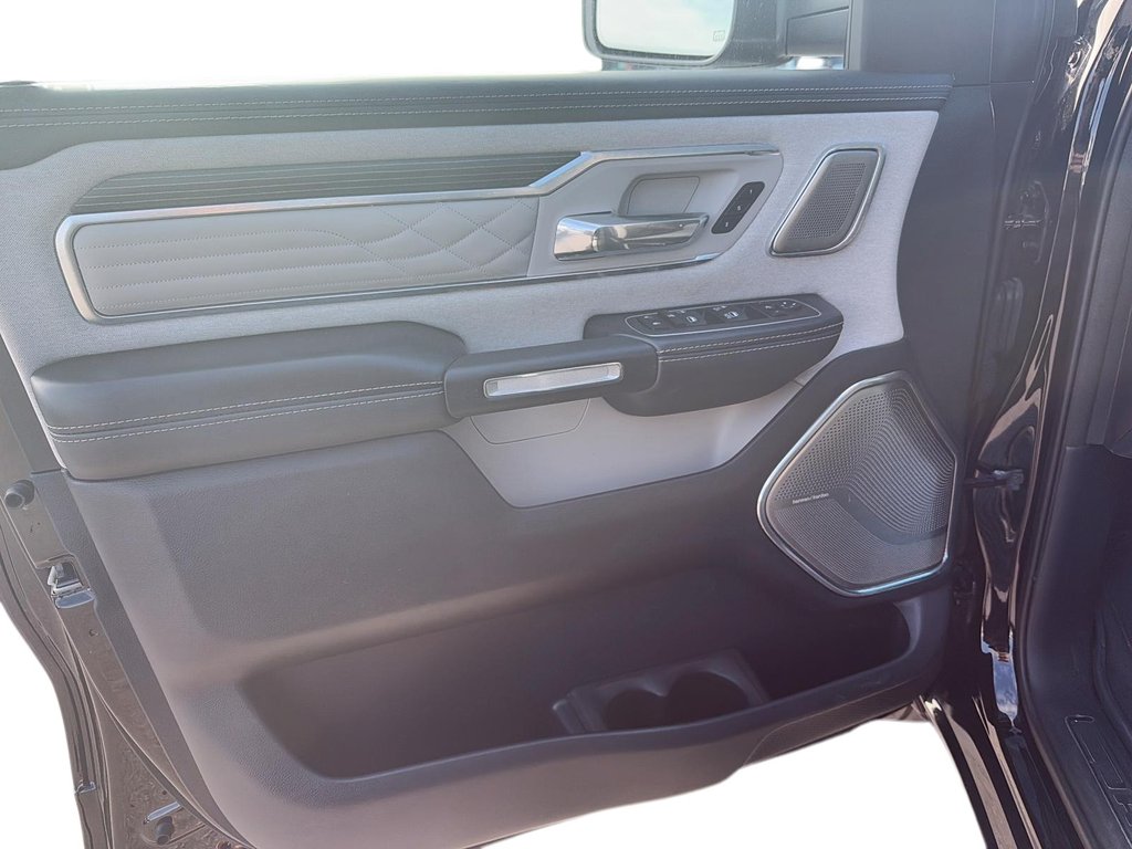 2023 Ram 1500 in Quebec, Quebec - 10 - w1024h768px