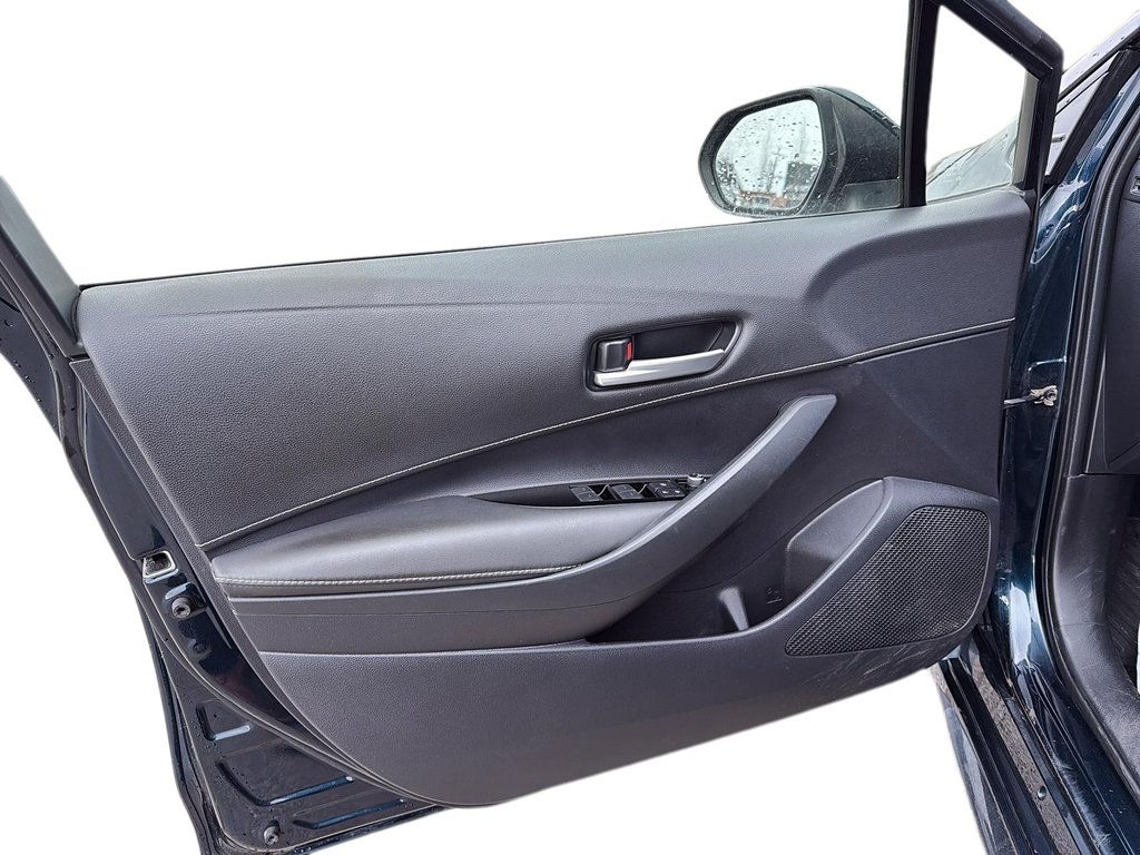 2020 Toyota Corolla Hatchback in Quebec, Quebec - 10 - w1024h768px