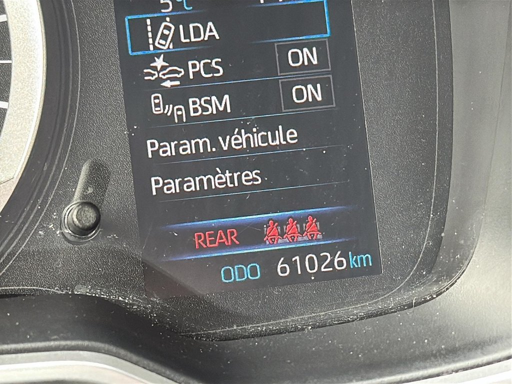 2020 Toyota Corolla Hatchback in Quebec, Quebec - 11 - w1024h768px