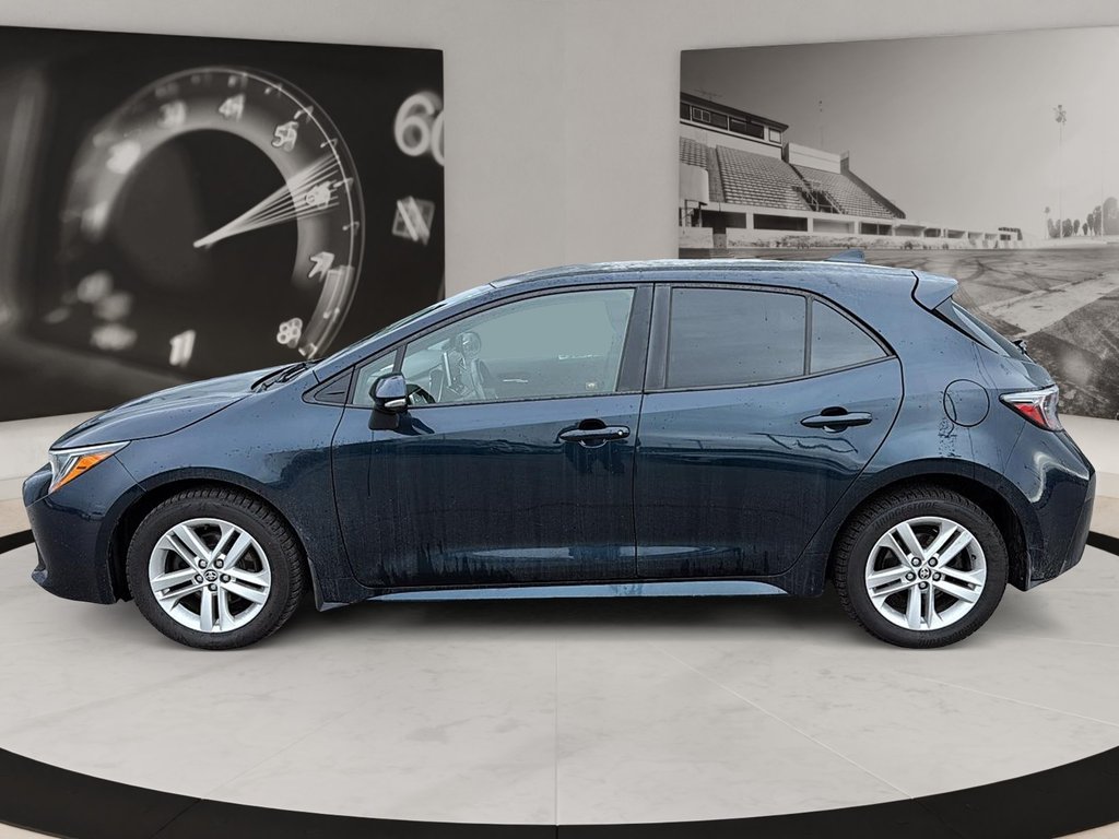 2020 Toyota Corolla Hatchback in Quebec, Quebec - 5 - w1024h768px