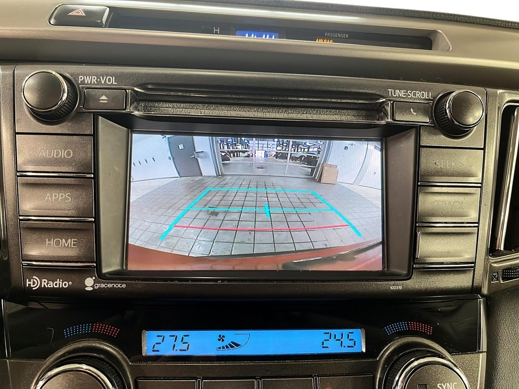Toyota RAV4  2015 à Québec, Québec - 16 - w1024h768px