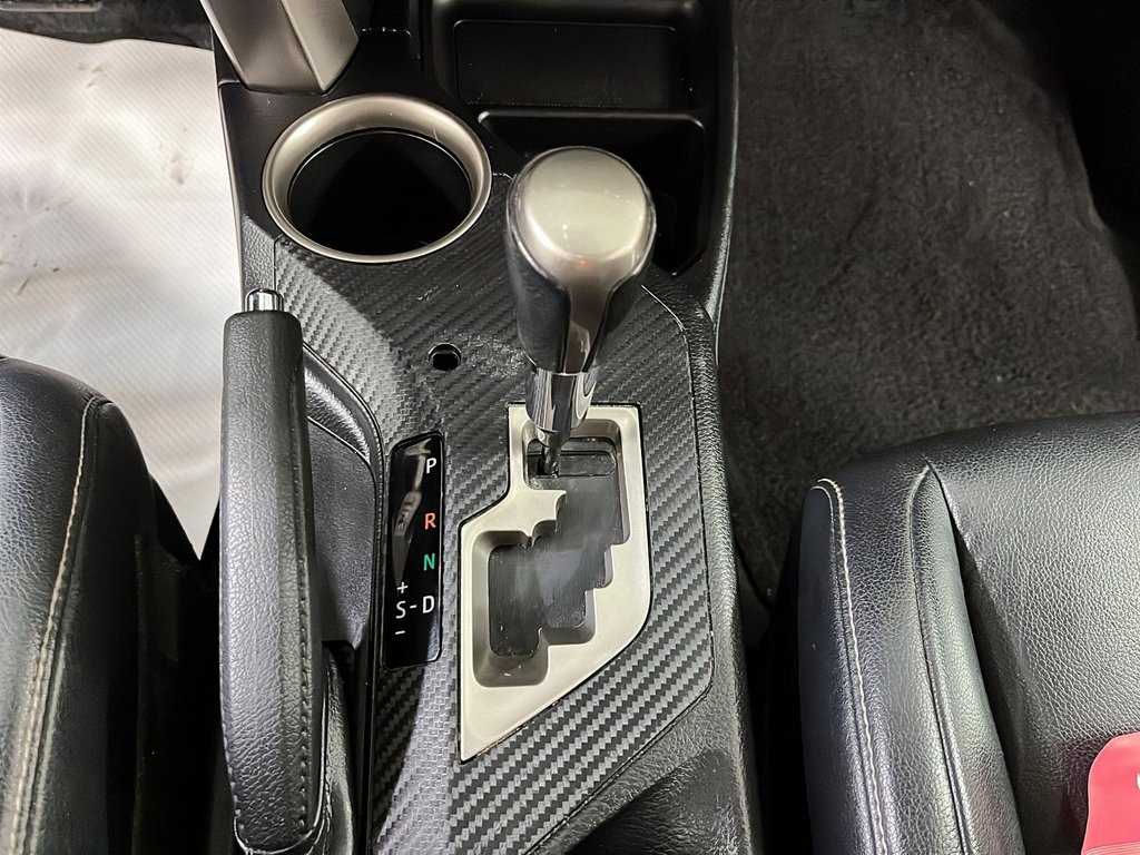 Toyota RAV4  2015 à Québec, Québec - 15 - w1024h768px