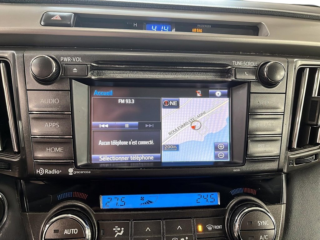 Toyota RAV4  2015 à Québec, Québec - 17 - w1024h768px