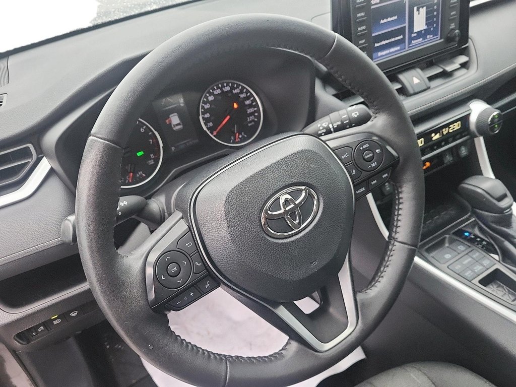 2021 Toyota RAV4 in Quebec, Quebec - 12 - w1024h768px